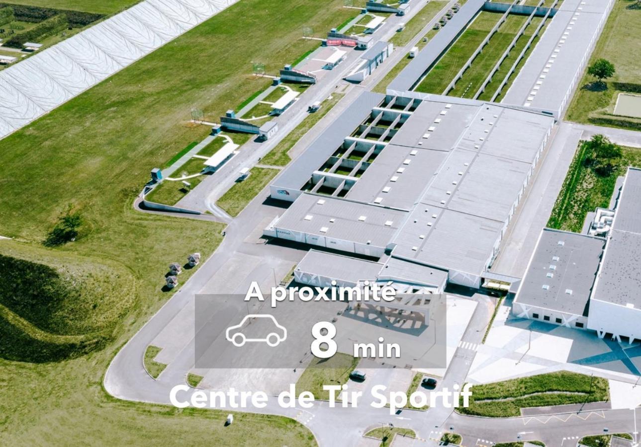 Le Studio Design ⸱ Stationnement Gratuit ⸱ Fibre Deols Exterior photo